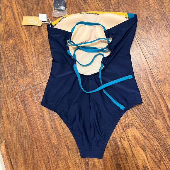 NWT Strapless Kona Sol one piece swimsuit Size Small - Picture 2 of 4